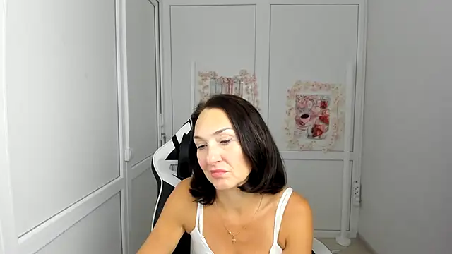 OliviaKateee online show from 18, 7, 2026