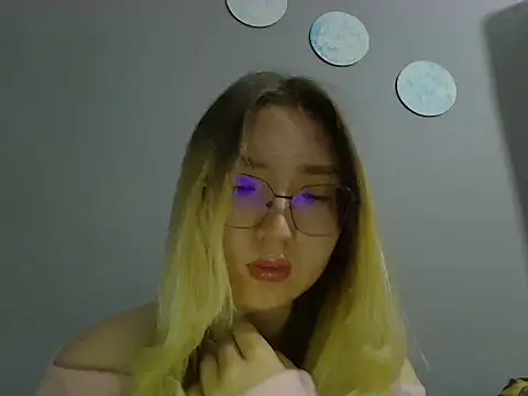 Snapshot of Vinoriaki chatting on 2, 7, 2026 Vinoriaki online show from 2, 7, 2026