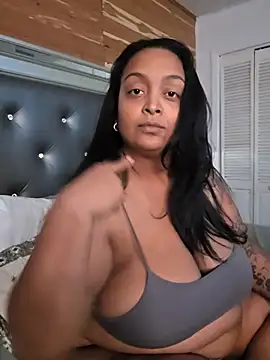 Julia31BBW online show from 24, 6, 2026
