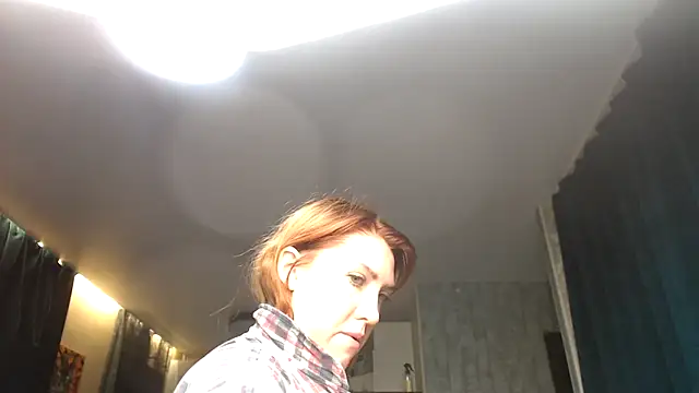 Snapshot of Reginasmilee chatting on 5, 10, 2025 Reginasmilee online show from 5, 10, 2025