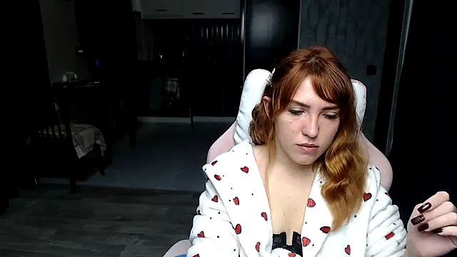 Snapshot of Reginasmilee chatting on 22, 10, 2025 Reginasmilee online show from 22, 10, 2025