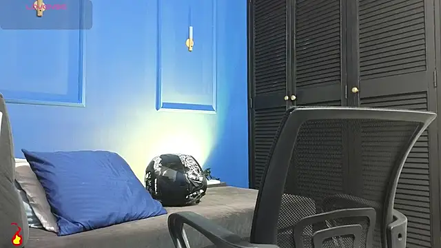 Snapshot of Kiing_001 chatting on 4, 7, 2026 Kiing 001 online show from 4, 7, 2026