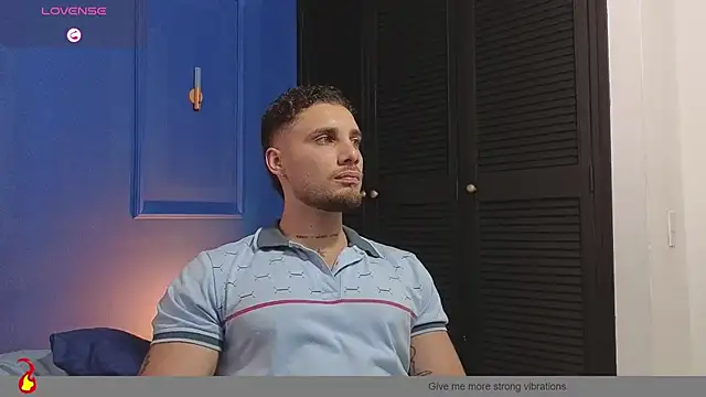 Snapshot of Kiing_001 chatting on 15, 7, 2026 Kiing 001 online show from 15, 7, 2026