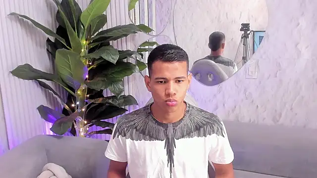 Noah sexhotty online show from 15, 7, 2026