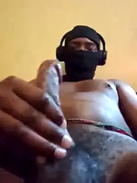 MrCum305 online show from 3, 8, 2026