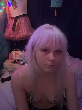LilyMintyx online show from 8, 7, 2026