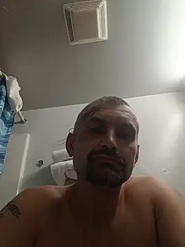 Snapshot of FitnessDaddy chatting on 10, 7, 2026 FitnessDaddy online show from 10, 7, 2026