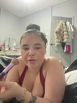 EmilyRosexox online show from 13, 7, 2026