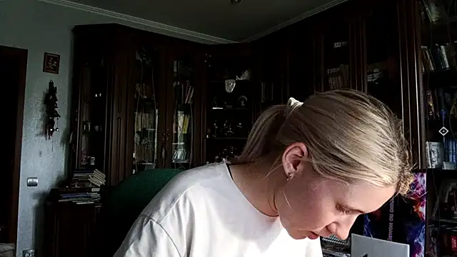 Snapshot of KellyOutdoor chatting on 29, 6, 2026 KellyOutdoor online show from 29, 6, 2026