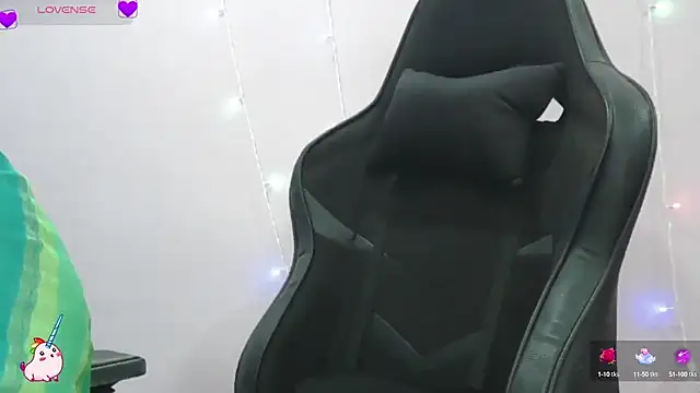 Snapshot of Trishas_Stream chatting on 3, 2, 2025 Trishas Stream online show from 3, 2, 2025