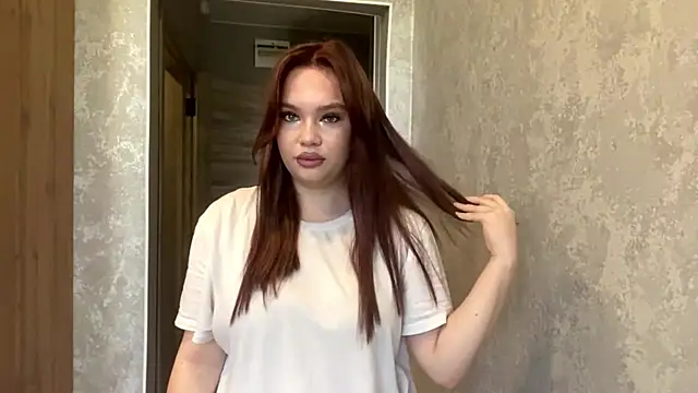 MollyFenx online show from 2, 7, 2026