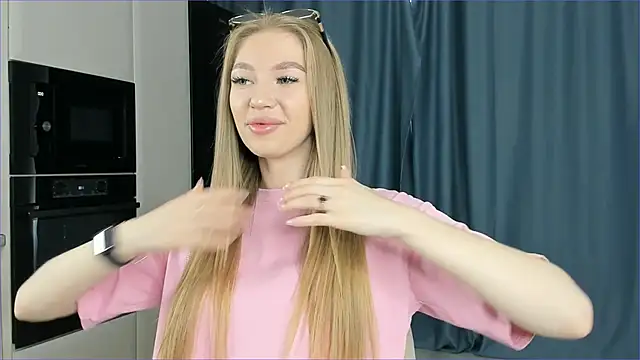 Snapshot of CarlaMcclusky chatting on 2, 7, 2026 CarlaMcclusky online show from 2, 7, 2026