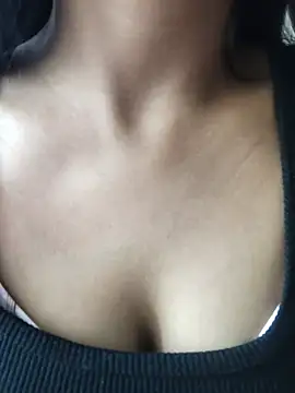 Snapshot of Hot__Rozy chatting on 15, 7, 2026 Hot Rozy online show from 15, 7, 2026