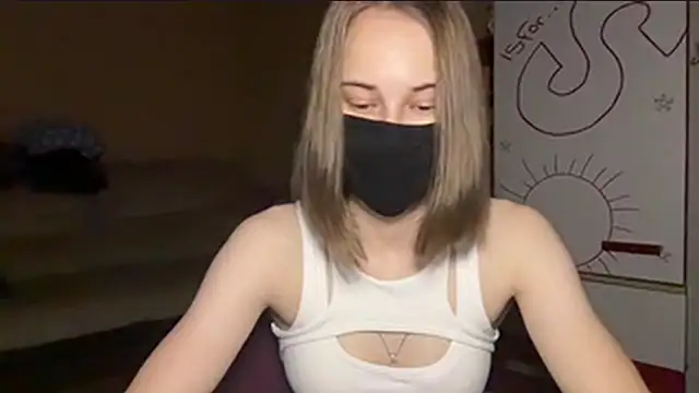 ElyaParadise online show from 3, 7, 2026