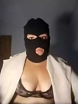 Snapshot of becksbeca chatting on 3, 7, 2026 becksbeca online show from 3, 7, 2026