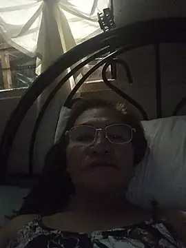 hotmommy20xx online show from 2, 7, 2026