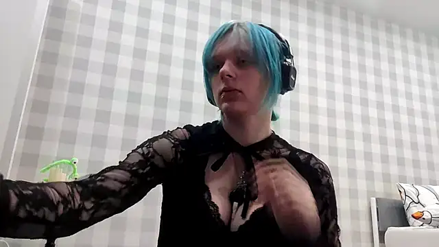 ZolaCoonradt online show from 8, 7, 2026