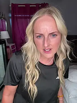 SexySophiex online show from 25, 7, 2026