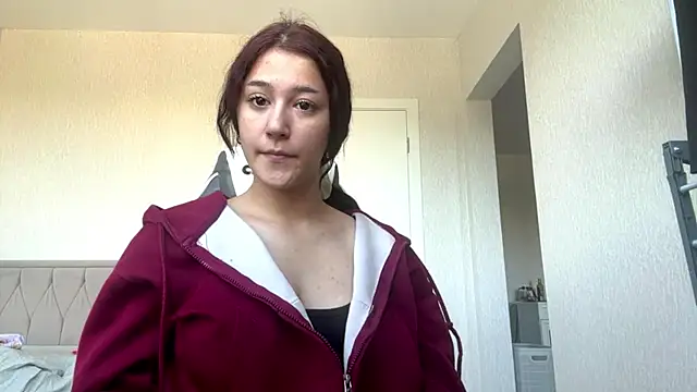 Snapshot of EmmaKitti chatting on 6, 7, 2026 EmmaKitti online show from 6, 7, 2026