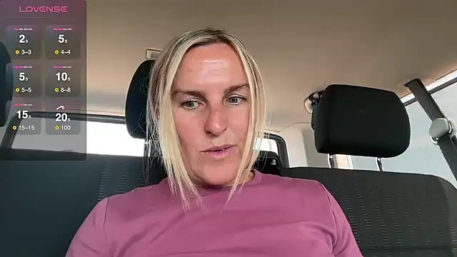 Spicy-Peach online show from 3, 8, 2026