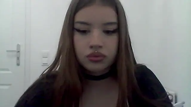 MollyHotTeen online show from 10, 7, 2026