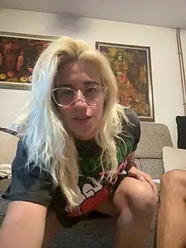 Snapshot of PlayWithUsXO chatting on 18, 7, 2026 PlayWithUsXO online show from 18, 7, 2026