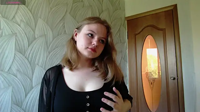 Snapshot of Nana_Moon1 chatting on 10, 7, 2026 Nana Moon1 online show from 10, 7, 2026