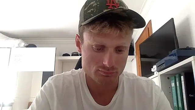 Nakedendurance1994 online show from 11, 7, 2026