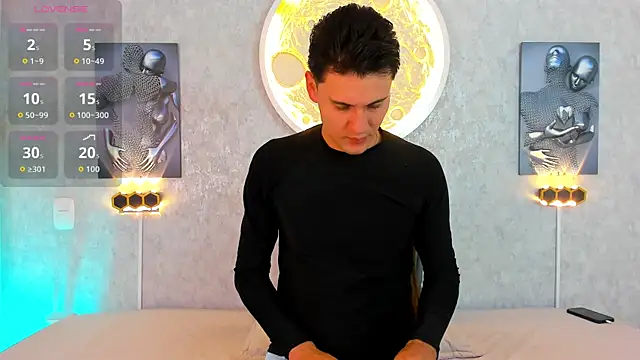 Bigcock Taylor online show from 22, 7, 2026