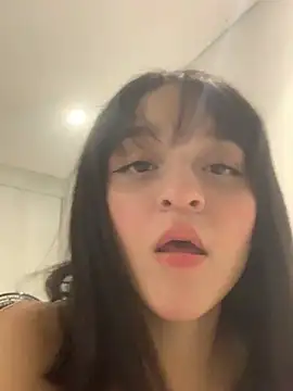 Snapshot of ruemi_rose chatting on 11, 7, 2026 ruemi rose online show from 11, 7, 2026