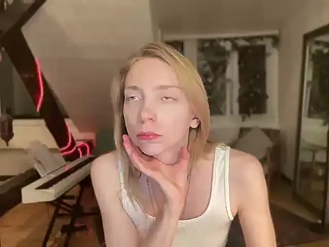 Snapshot of Anna_darko chatting on 13, 7, 2026 Anna darko online show from 13, 7, 2026