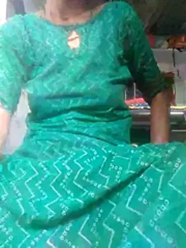 Snapshot of Aradhna-104 chatting on 6, 8, 2026 Aradhna-104 online show from 6, 8, 2026
