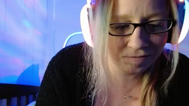 XxMs StarzxX online show from 16, 1, 2025