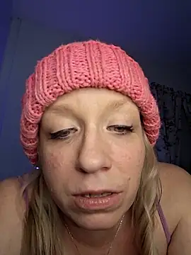 XxMs StarzxX online show from 25, 1, 2025