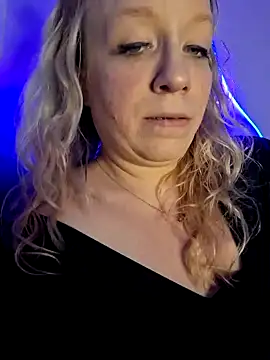 XxMs StarzxX online show from 27, 1, 2025