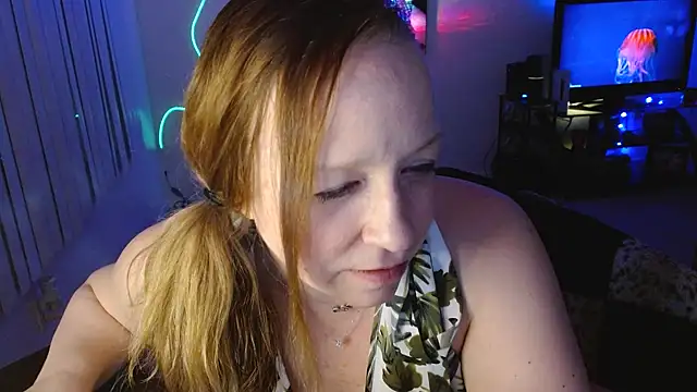 Snapshot of XxMs_StarzxX chatting on 6, 2, 2026 XxMs StarzxX online show from 6, 2, 2026