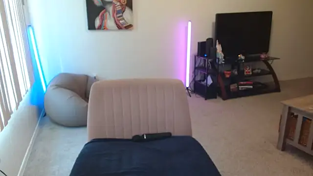 Snapshot of XxMs_StarzxX chatting on 6, 4, 2026 XxMs StarzxX online show from 6, 4, 2026