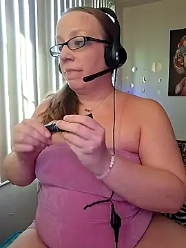 Snapshot of XxMs_StarzxX chatting on 14, 4, 2026 XxMs StarzxX online show from 14, 4, 2026