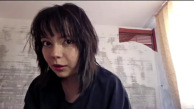 YunLettinga online show from 30, 7, 2026