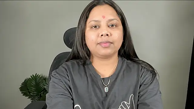 Snapshot of mohini_live chatting on 17, 7, 2026 mohini live online show from 17, 7, 2026