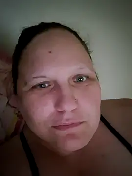 Mellegirl online show from 21, 7, 2026