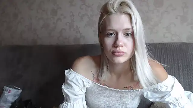 BlondyLedy online show from 22, 7, 2026
