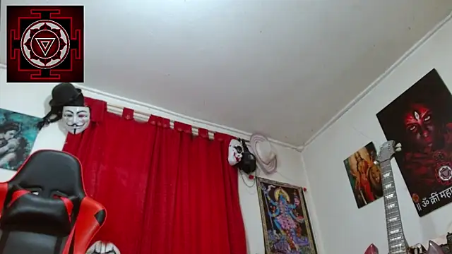 Snapshot of Amanda_Valeska chatting on 11, 10, 2025 Amanda Valeska online show from 11, 10, 2025