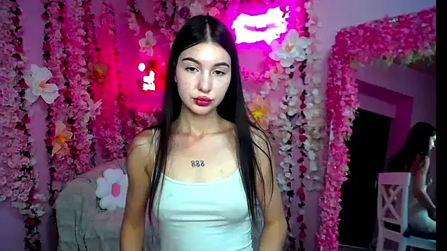 Lolli Bennet online show from 26, 7, 2026