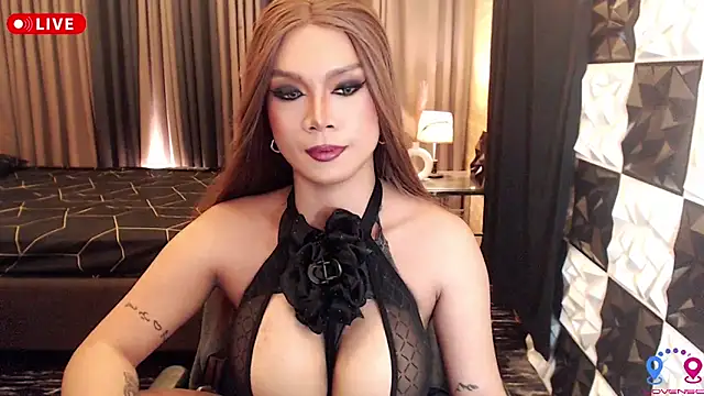 Snapshot of BigCockJewel chatting on 7, 10, 2025 BigCockJewel online show from 7, 10, 2025