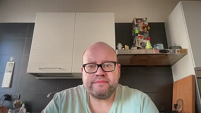 Snapshot of theitalianbear chatting on 2, 12, 2024 theitalianbear online show from 2, 12, 2024