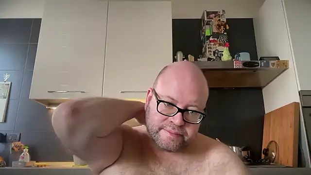 Snapshot of theitalianbear chatting on 3, 12, 2024 theitalianbear online show from 3, 12, 2024