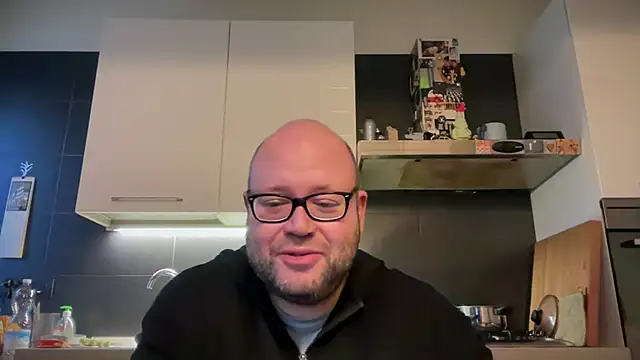 Snapshot of theitalianbear chatting on 5, 12, 2024 theitalianbear online show from 5, 12, 2024
