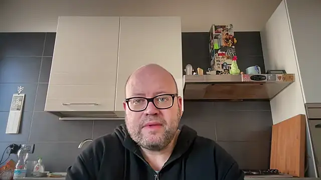 Snapshot of theitalianbear chatting on 7, 12, 2024 theitalianbear online show from 7, 12, 2024