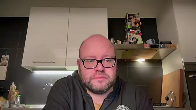 Snapshot of theitalianbear chatting on 14, 12, 2024 theitalianbear online show from 14, 12, 2024